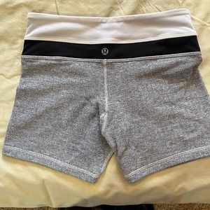 Lululemon women’s 4” biker shorts